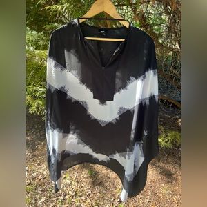 Medium Mossimo Flowy Tunic Top